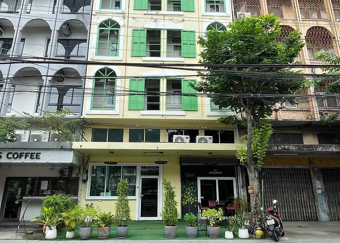 Lemon Tree Khaosan *