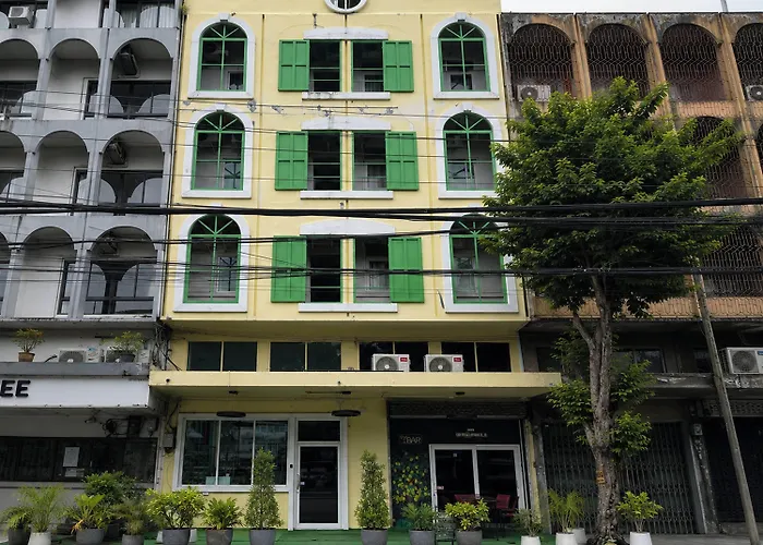 Lemon Tree Khaosan *